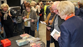 Alle Werke der sechs italienischen Schriftstellerinnen gab es auch im Bildungszentrum Wittgenstein. (Foto: Jens Gesper)