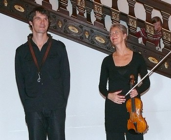 Claudio Puntin (l.) und Gerður Gunnarsdóttir als hervorragende Botschafter isländischer Musik. (WP-Foto: Christiane Sandkuhl)